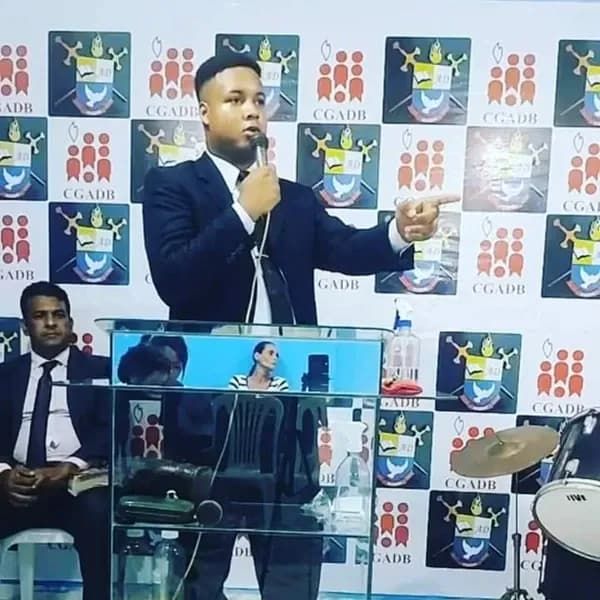 Pastor Wesley Bacelar Da Silva Bento Foi Morto Com Ao Menos 15 Tiros Em Feira De Santana