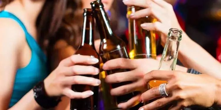 Metanol em bebidas alcoólicas  |  Foto: Marcelo Camargo Agência Brasil