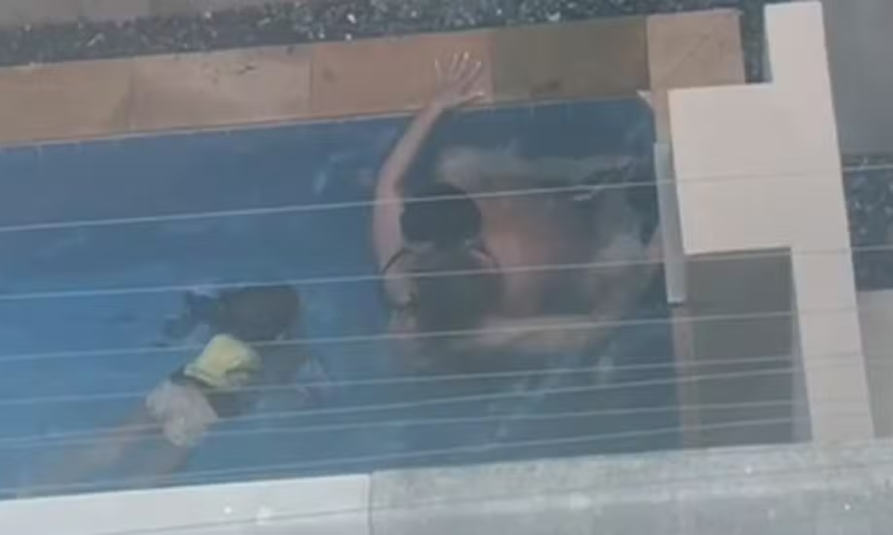 Casal é investigado por fazer sexo e oferecer bebida a criança. Foto: Reprodução