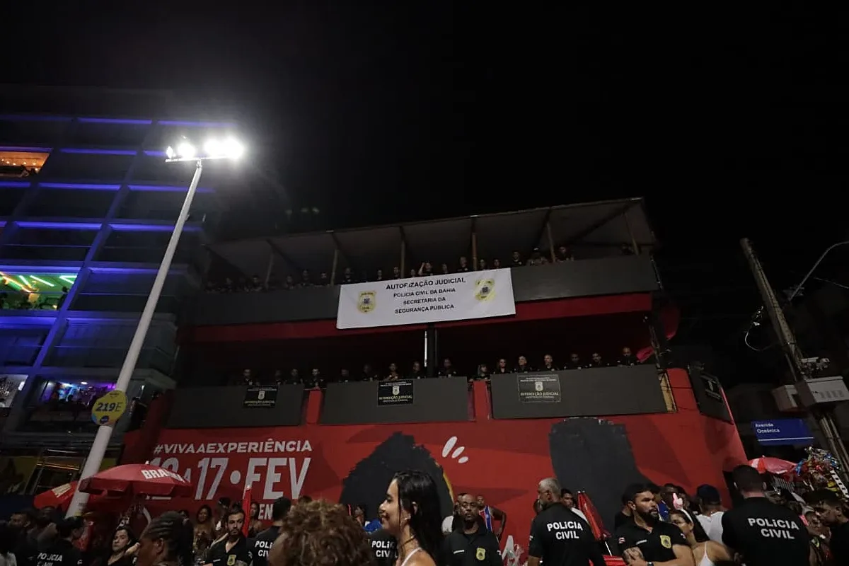 Após interdição, Camarote 305 vira base de monitoramento da polícia no Carnaval