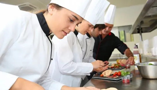 Gastrônomas investiram na profissionalização para viver da gastronomia
