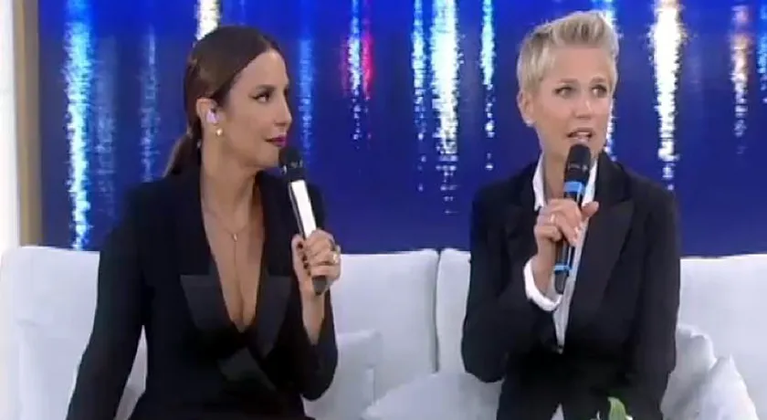 Xuxa fala sobre suposto romance com Ivete: “Fico chateada com isso”