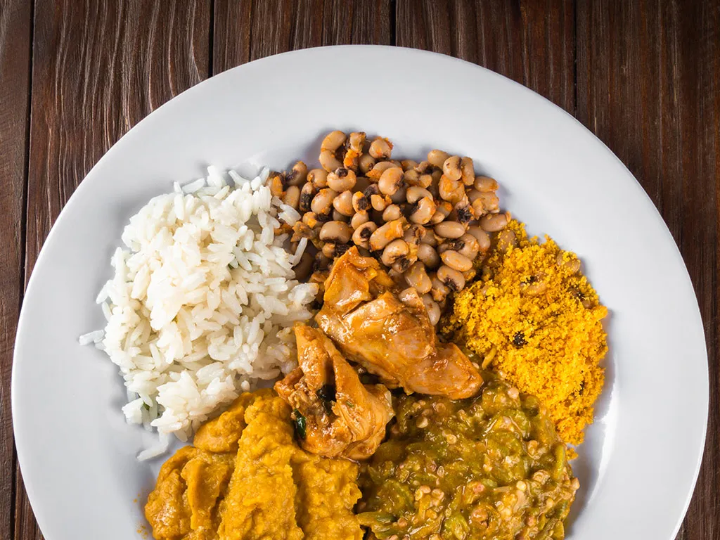 Sem cozinhar: saiba onde encomendar comida baiana para a Semana Santa em Salvador