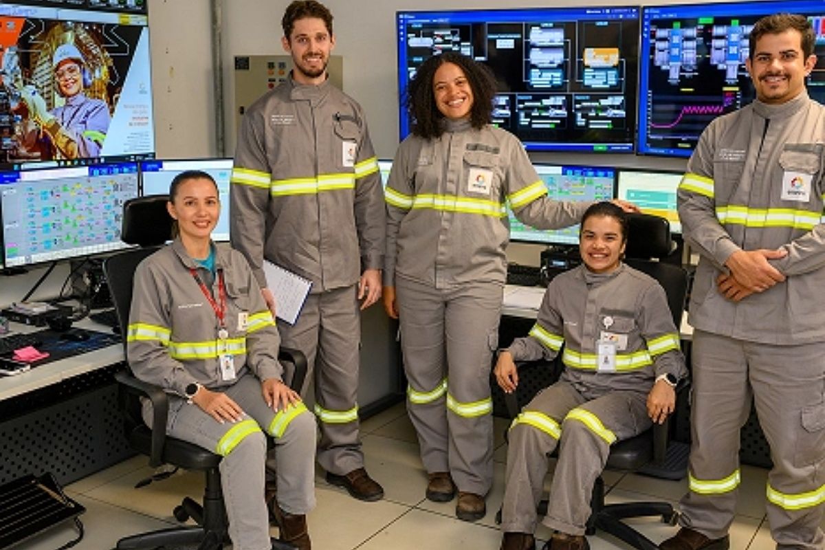 A Eneva, empresa de g&aacute;s natural abre vagas para trainee com sal&aacute;rios de R$ 7,5 mil em oportunidades na Bahia e outros nove estados. Foto: Eneva