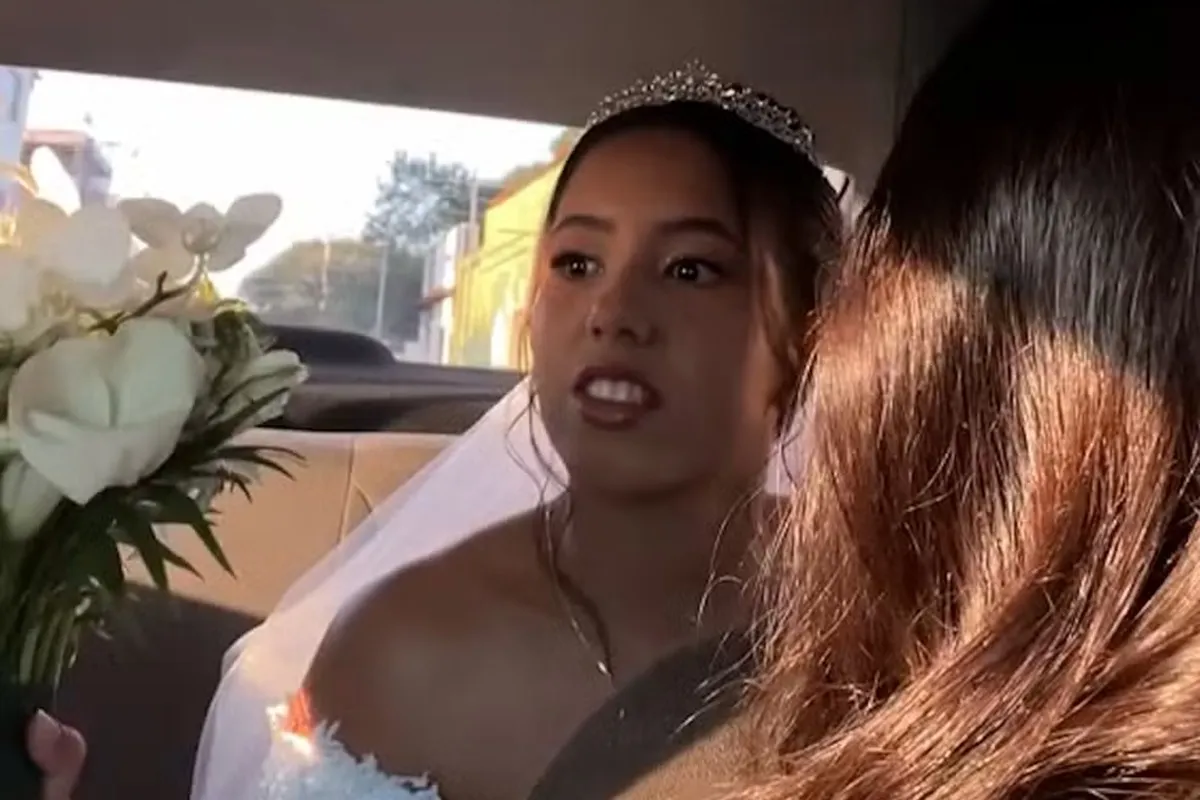 Noiva viraliza após madrasta aparecer de branco em casamento: 'Vou jogar vinho'