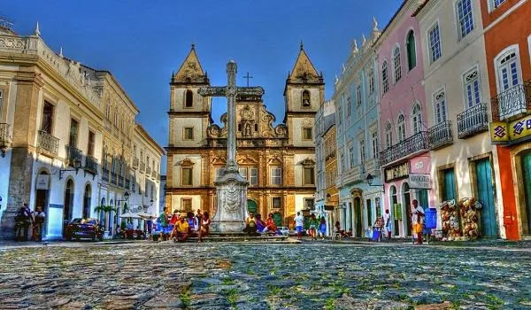 Governo federal libera crédito de R$ 5 bilhões para empresas de turismo; bares e restaurantes estão inclusos