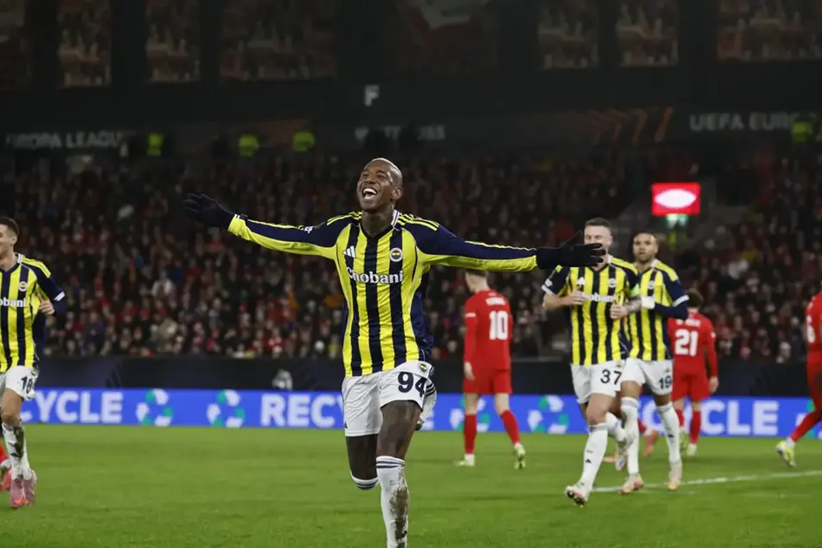 Anderson Talisca. Foto: Divulga&ccedil;&atilde;o | Fernerbahce