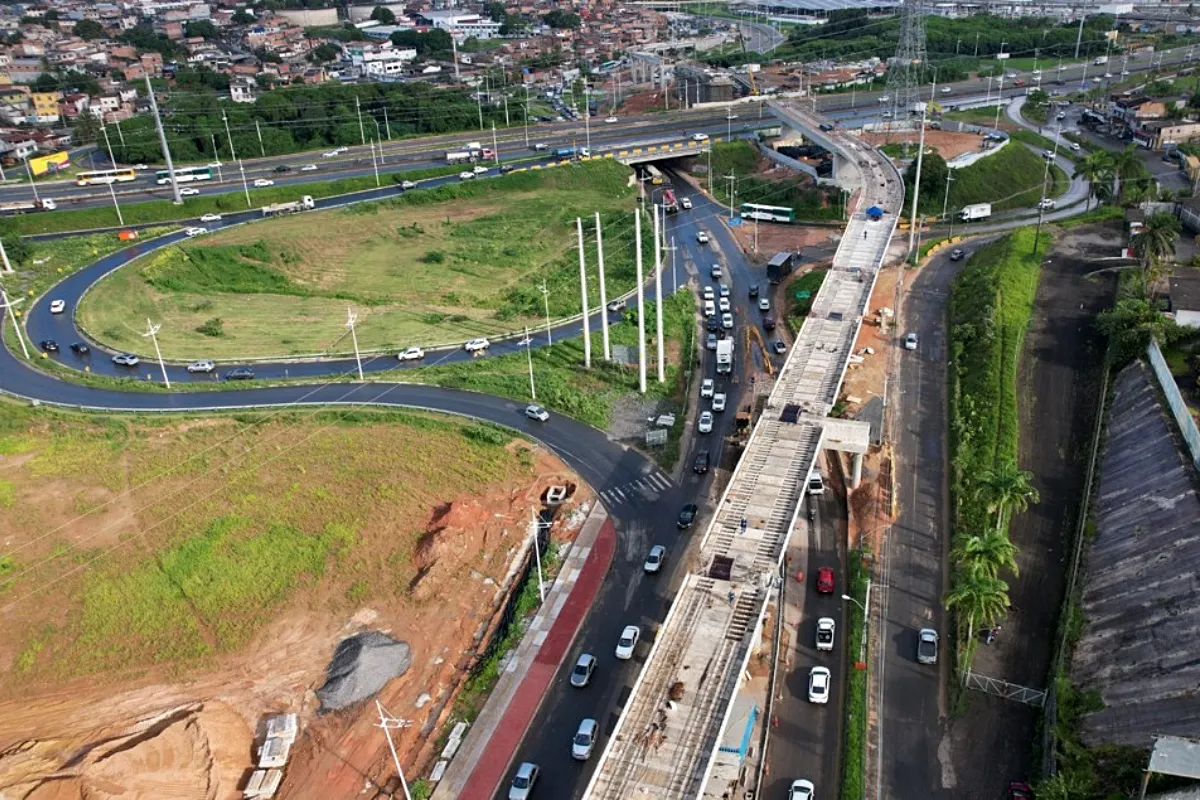 trânsito na BR-324
