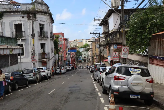 Prefeitura muda nome da Ladeira da Praça 8 meses após aprovação de PL