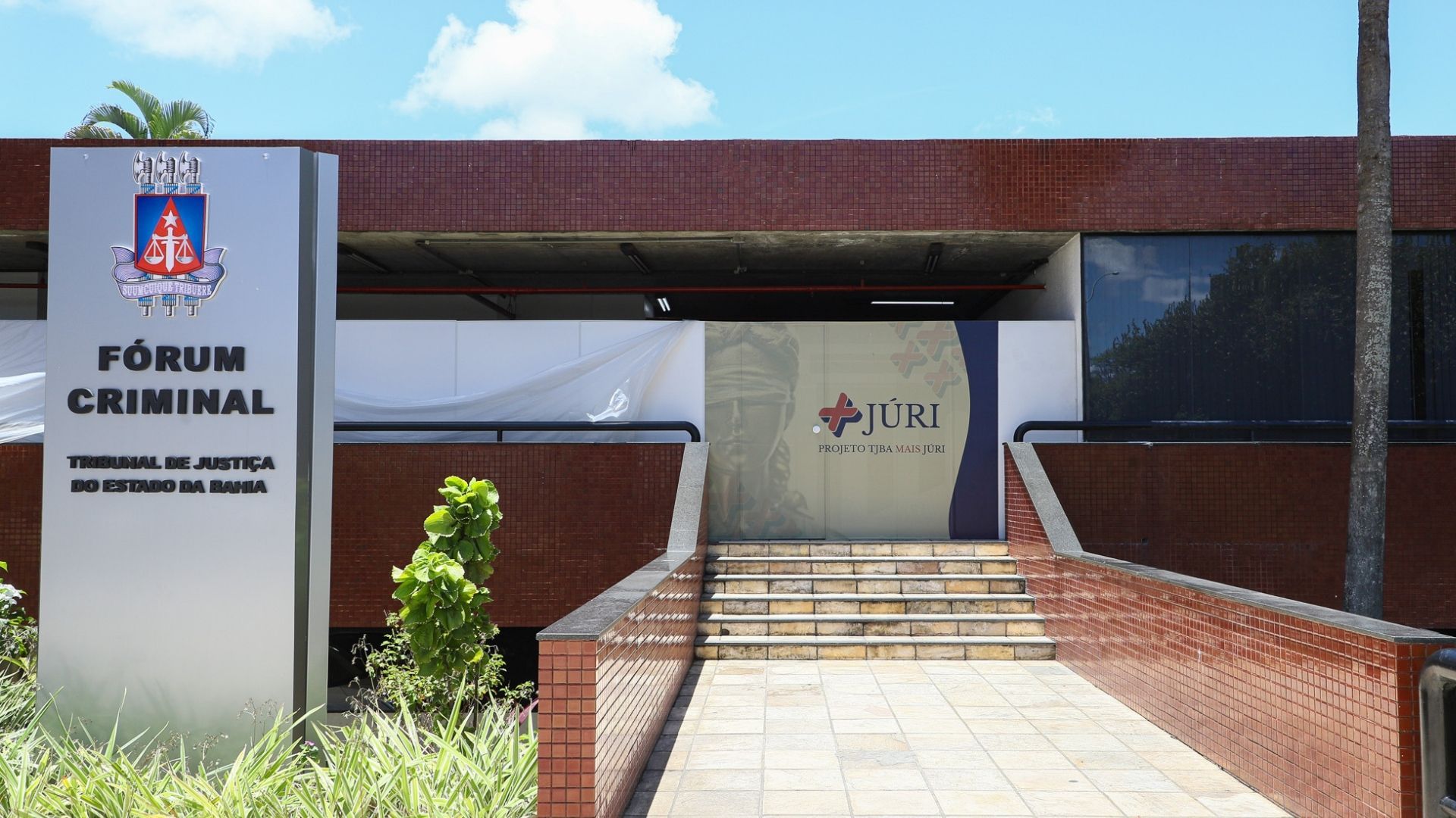 Acusados pela morte de Mãe Bernadete vão a júri popular nesta terça