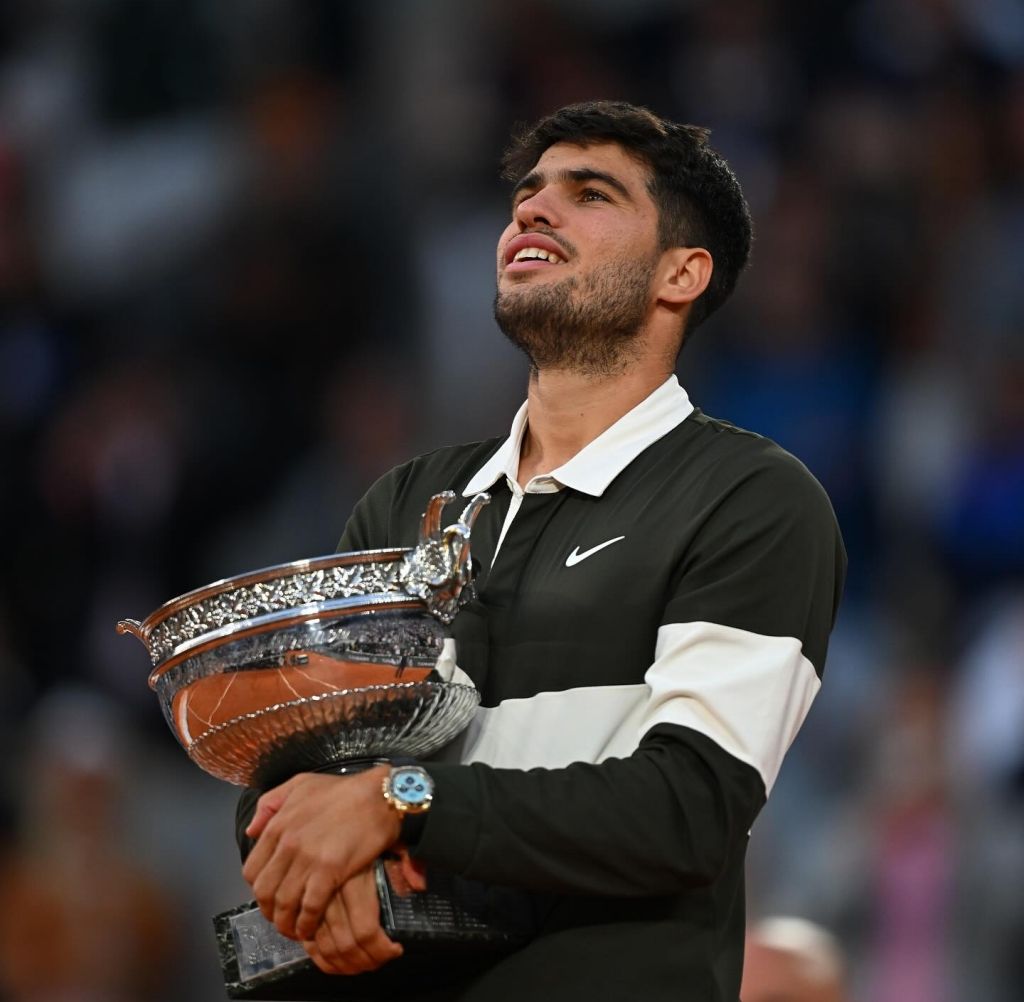 De virada, por 3 sets a 2, Alcaraz venceu Sinner na final de Roland Garros mais longa da história. Foto: Divulgação/Roland Garros