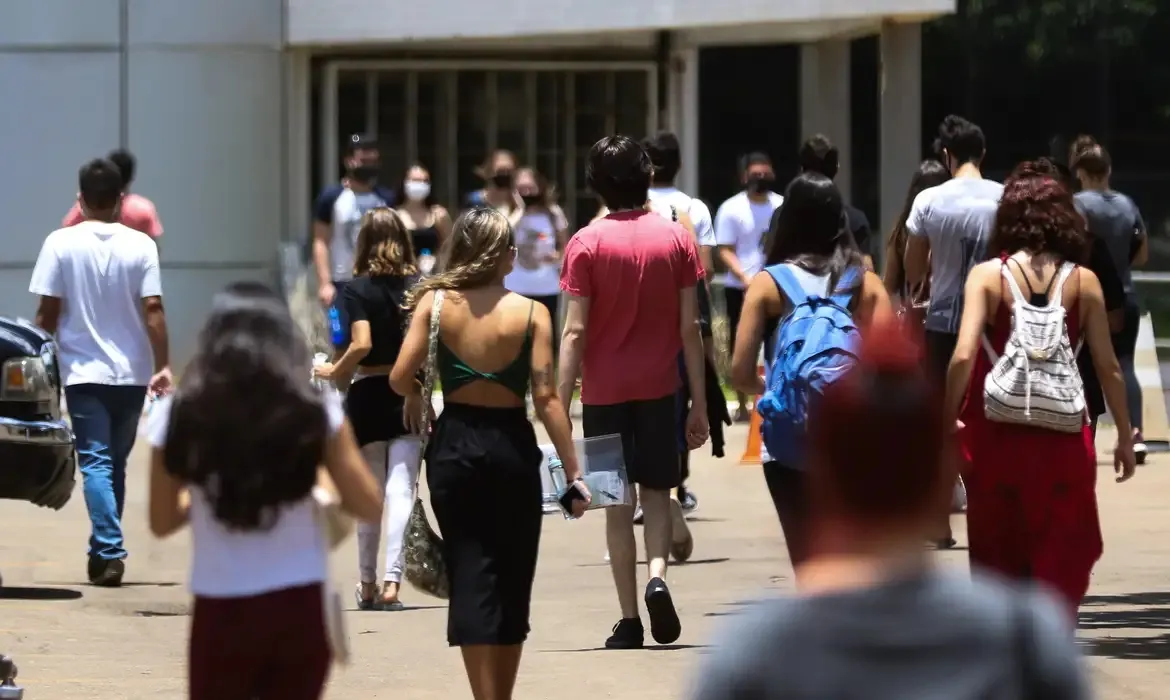 estudantes