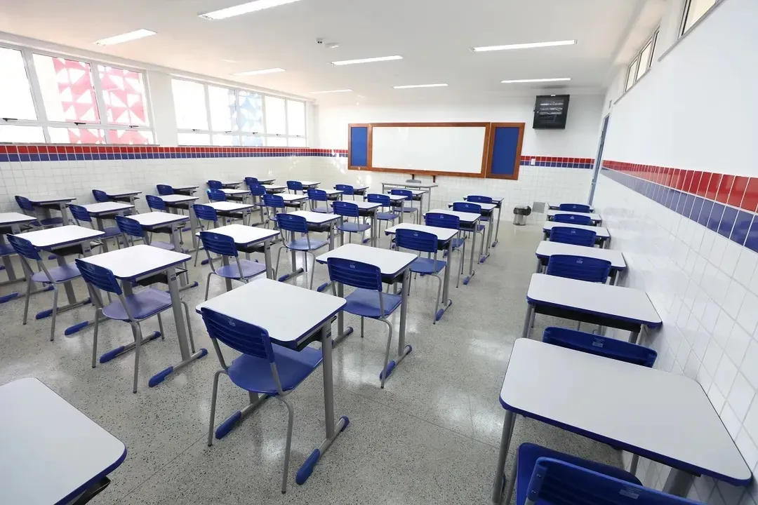 A prefeitura de Salvador divulgou a lista completa dos professores da rede municipal habilitados a receber o abono dos precat&oacute;rios do Fundo de Manuten&ccedil;&atilde;o e Desenvolvimento do Ensino Fundamental e de Valoriza&ccedil;&atilde;o do Magist&eacute;rio (Fundef)