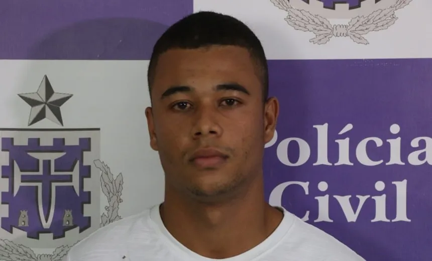 Jovem estelionatário é preso em agência bancária em Porto Seco Pirajá