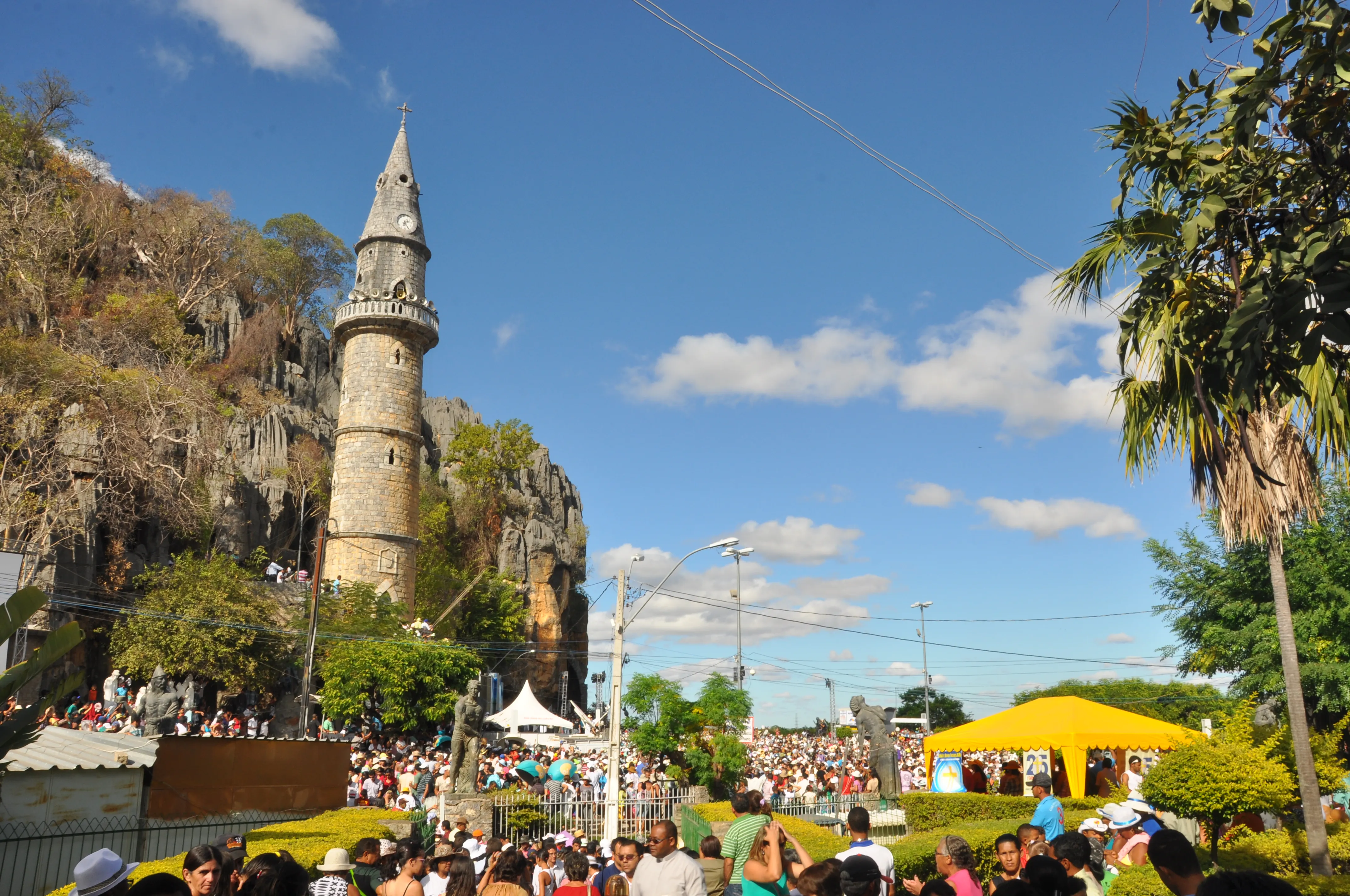 Turista mineiro desaparece em peregrinação a Bom Jesus da Lapa