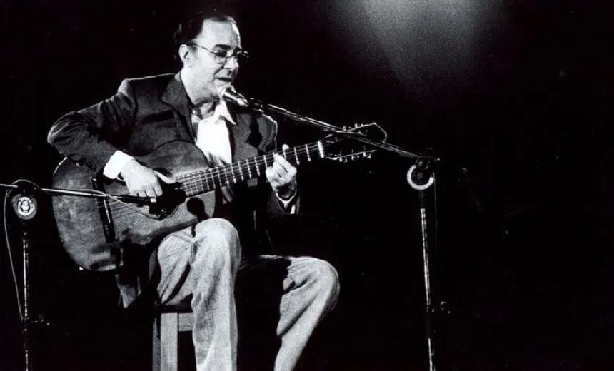 Velório de João Gilberto será nesta segunda-feira no Theatro Municipal do Rio