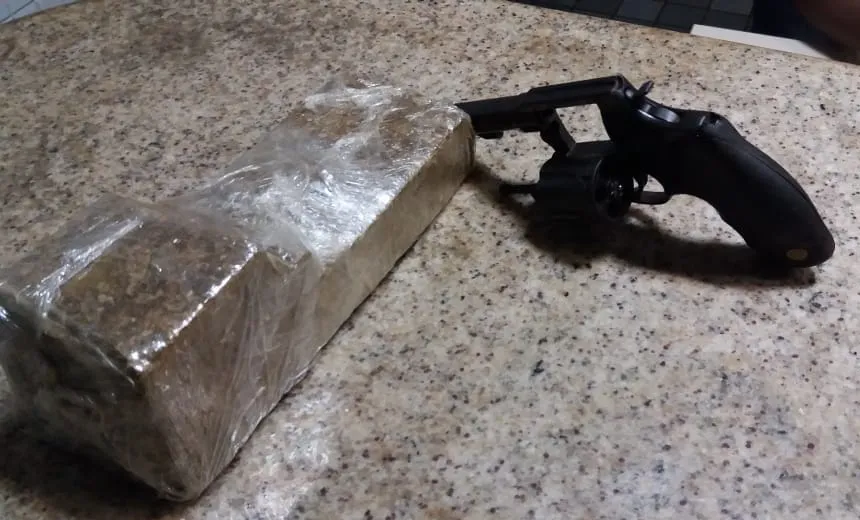 Traficante que atirou em PMs no Nordeste de Amaralina morre em confronto com a polícia
