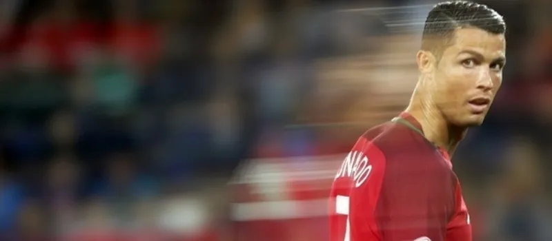 COM A BOLA TODA: 5 motivos que fazem de CR7 favorito na eleição de melhor do mundo
