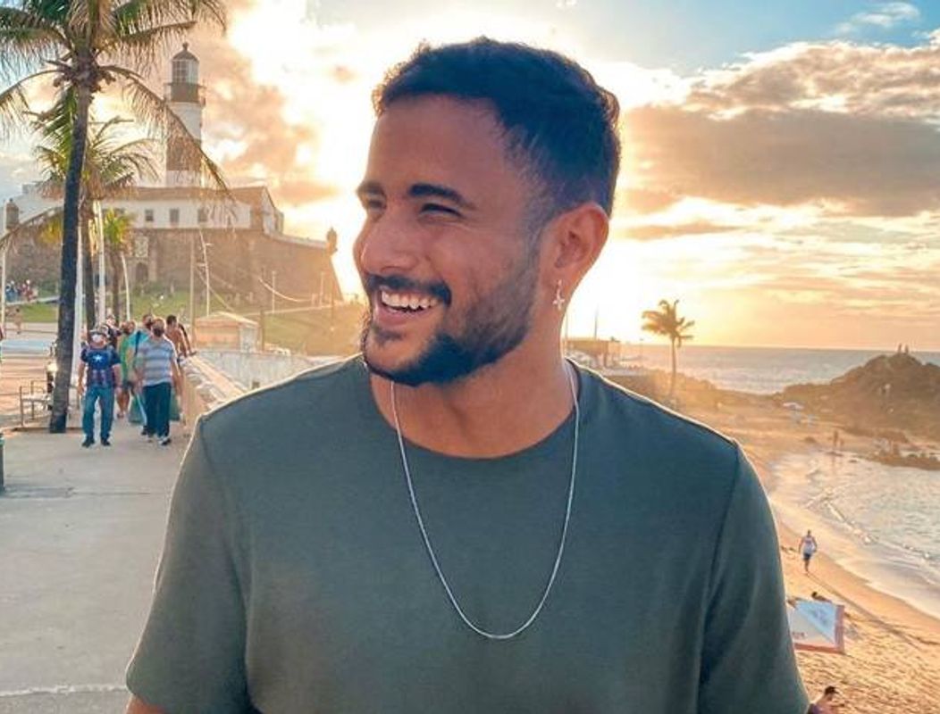 Cantor baiano &eacute; confirmado no Big Brother Brasil; veja os outros confirmados para a edi&ccedil;&atilde;o