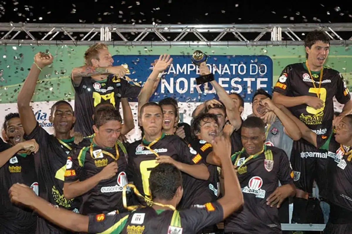 Como foi o &uacute;ltimo t&iacute;tulo da Copa do Nordeste ganho pelo Vit&oacute;ria? Relembre. Foto: Reprodu&ccedil;&atilde;o