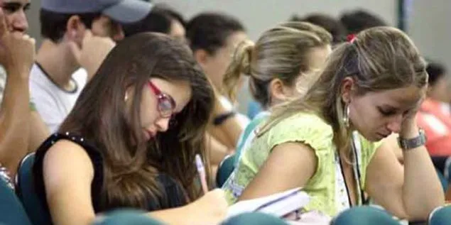 Prouni abre inscrições para 213 mil bolsas