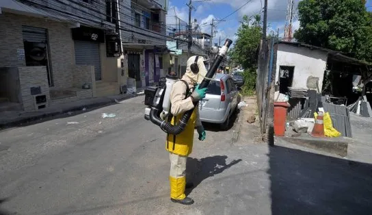 Plano Verão sem Mosquito: Combate ao Aedes aegypti prossegue em comunidades populares de Salvador neste final de semana