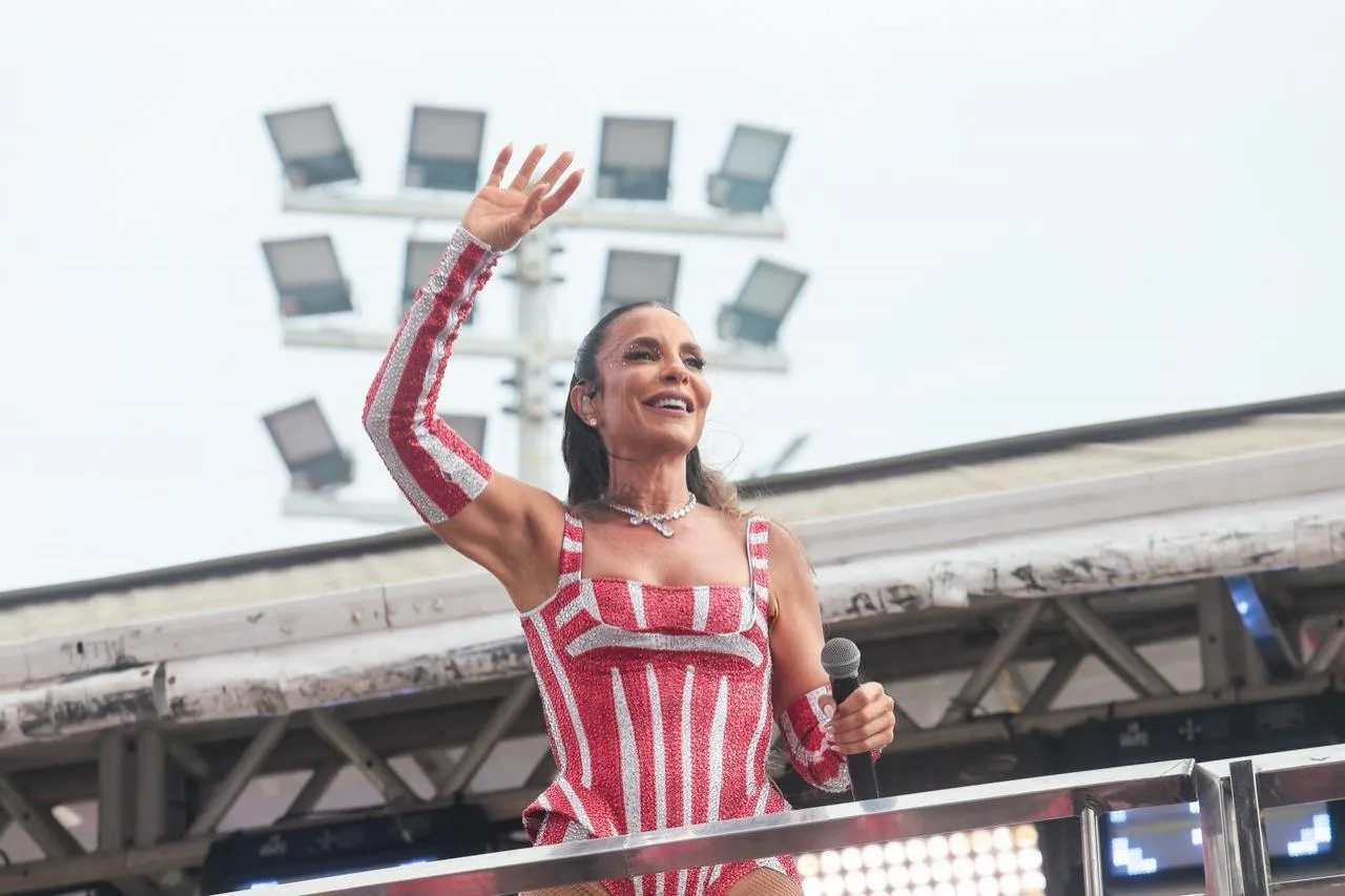 Ivete Sangalo abre vendas do Bloco Coruja para 2027; preços chegam a R$ 3.116