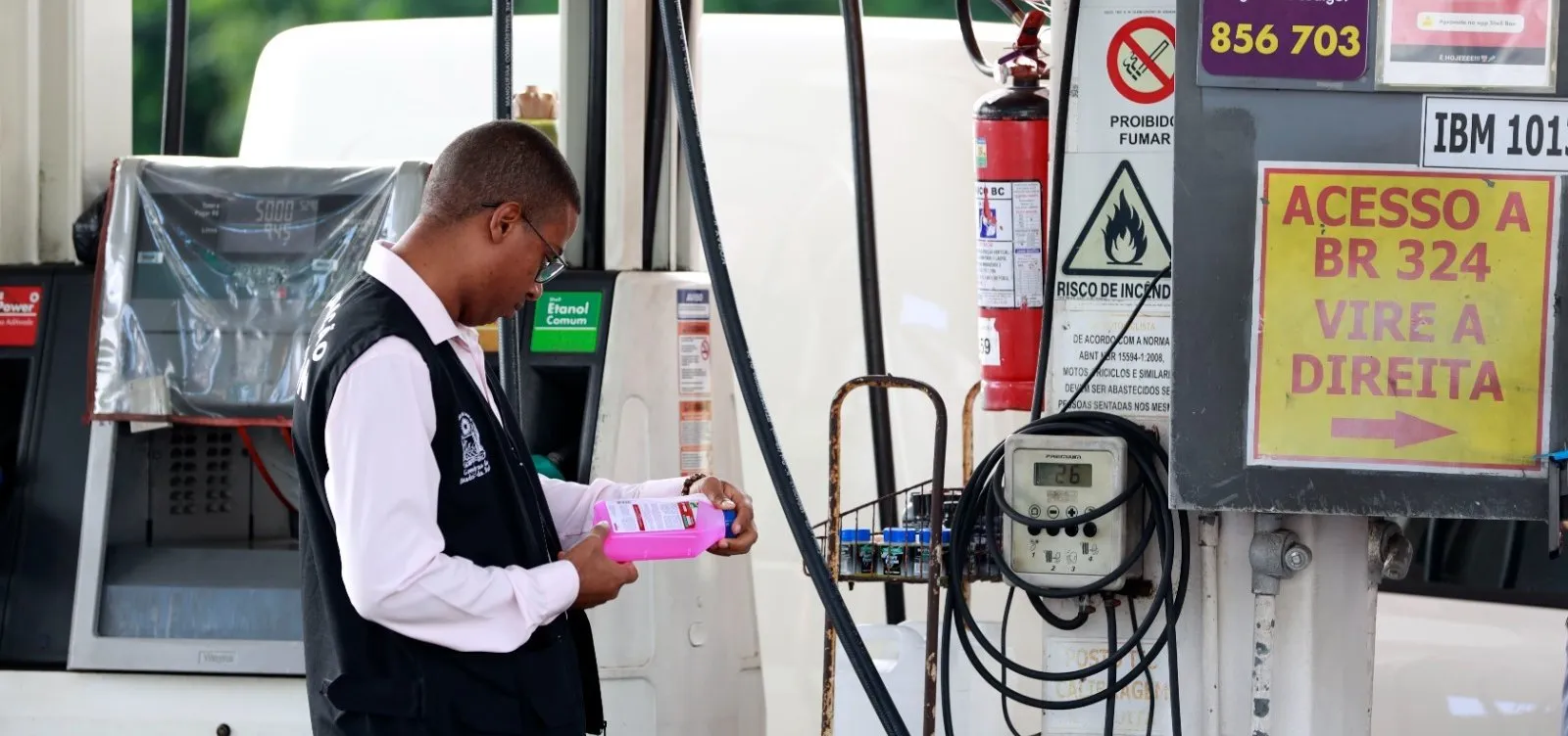 Mais de 100 postos são notificados e 40 autuados na Bahia por irregularidades no setor de combustíveis