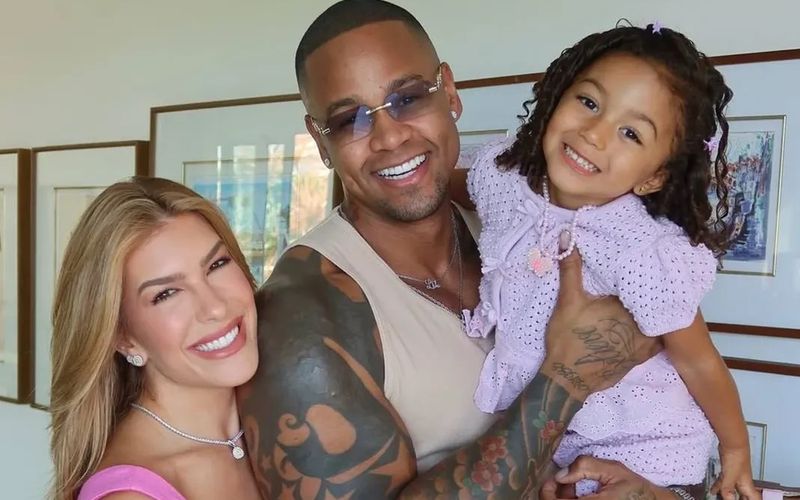 A pequena Liz costuma roubar a cena nas redes sociais dos pais com carisma e momentos divertidos em fam&iacute;lia/Foto: Redes Sociais&nbsp;