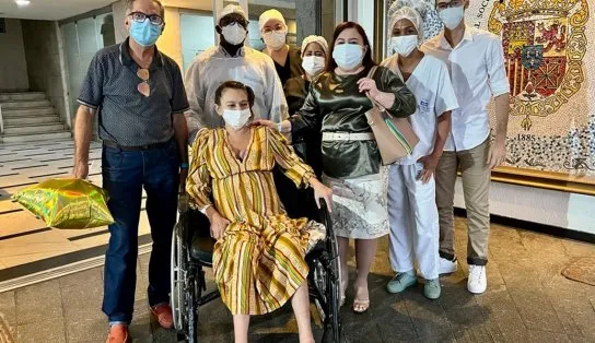 Mulher que largou tudo e veio morar na Bahia reencontra família após 10 anos; hospital mediou encontro