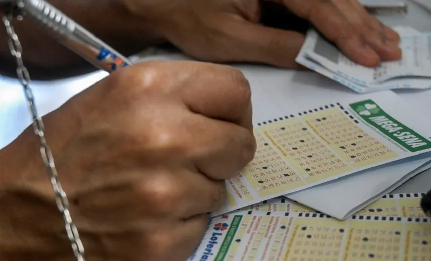 Ninguém acerta aposta da Mega-Sena e prêmio acumula