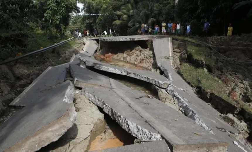 Uma pessoa morre e outras 43 ficam feridas em terremoto nas Filipinas