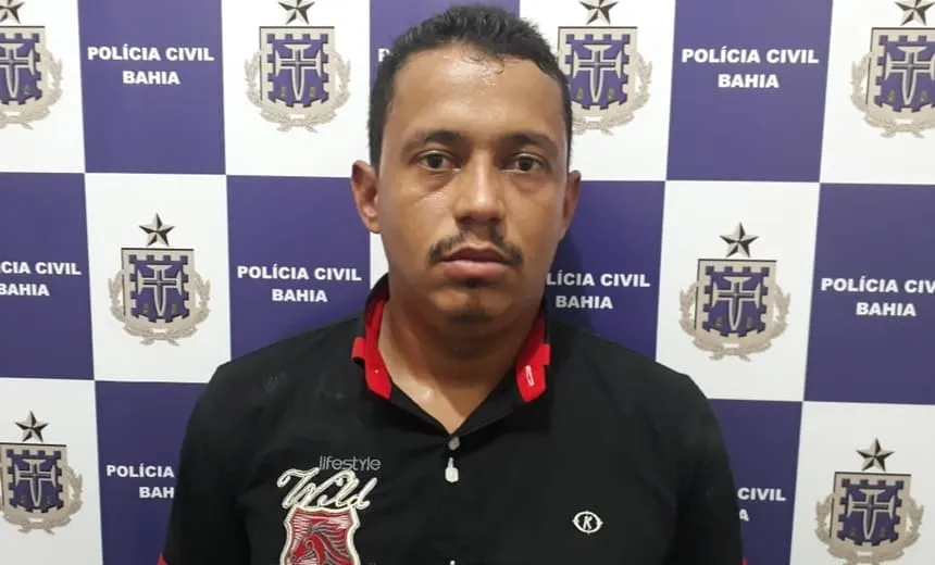 Suspeito é preso e esconderijo de fuzis e metralhadoras desmontado em Conquista