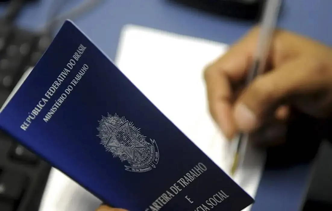 Demissões voluntárias no Brasil batem recorde de 7 milhões em 2023
