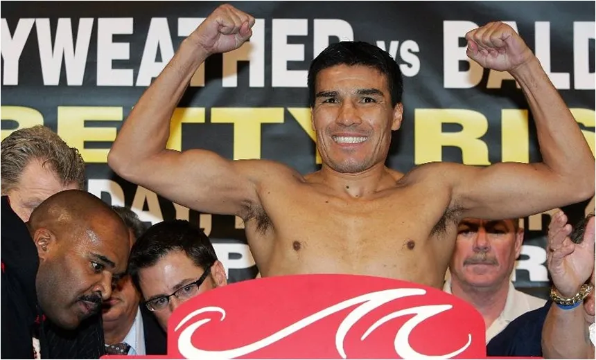 Campeão mundial em 2006, ex-boxeador é condenado por abusar da filha