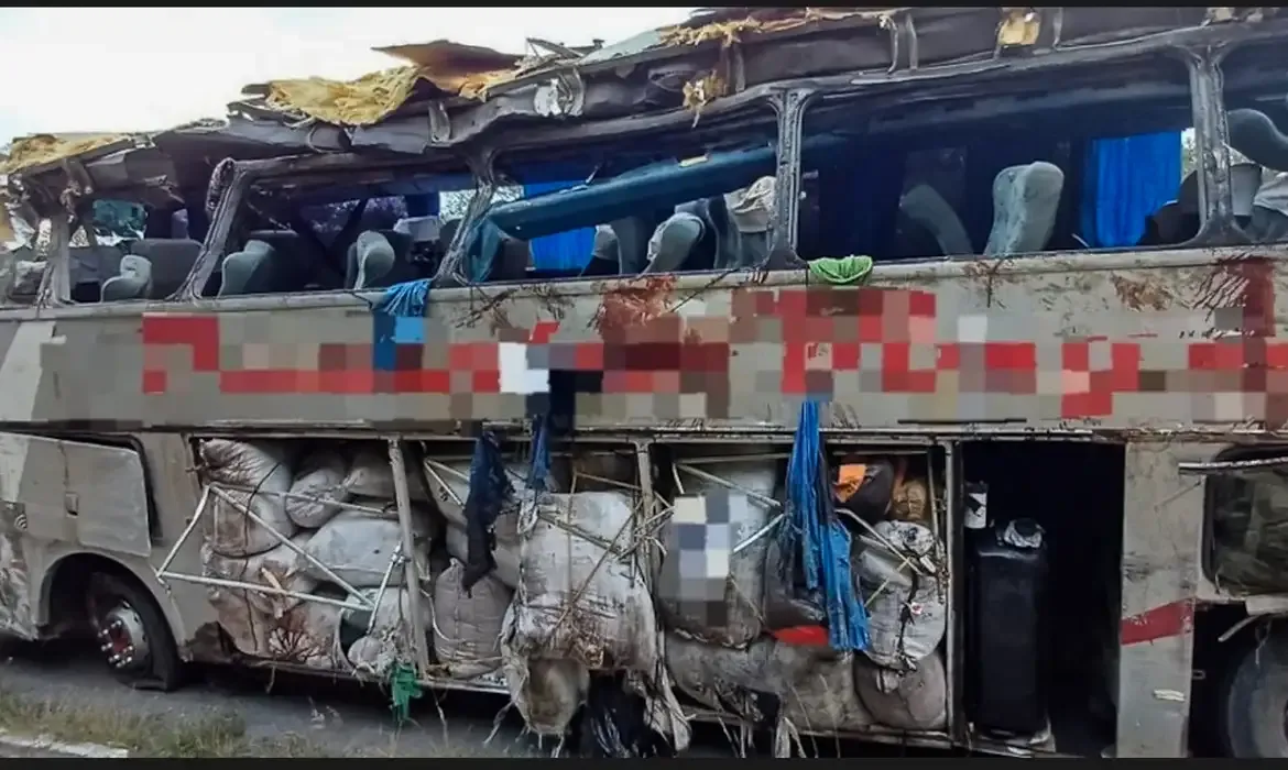 Lula lamenta acidente de ônibus que deixou 17 mortos em Pernambuco