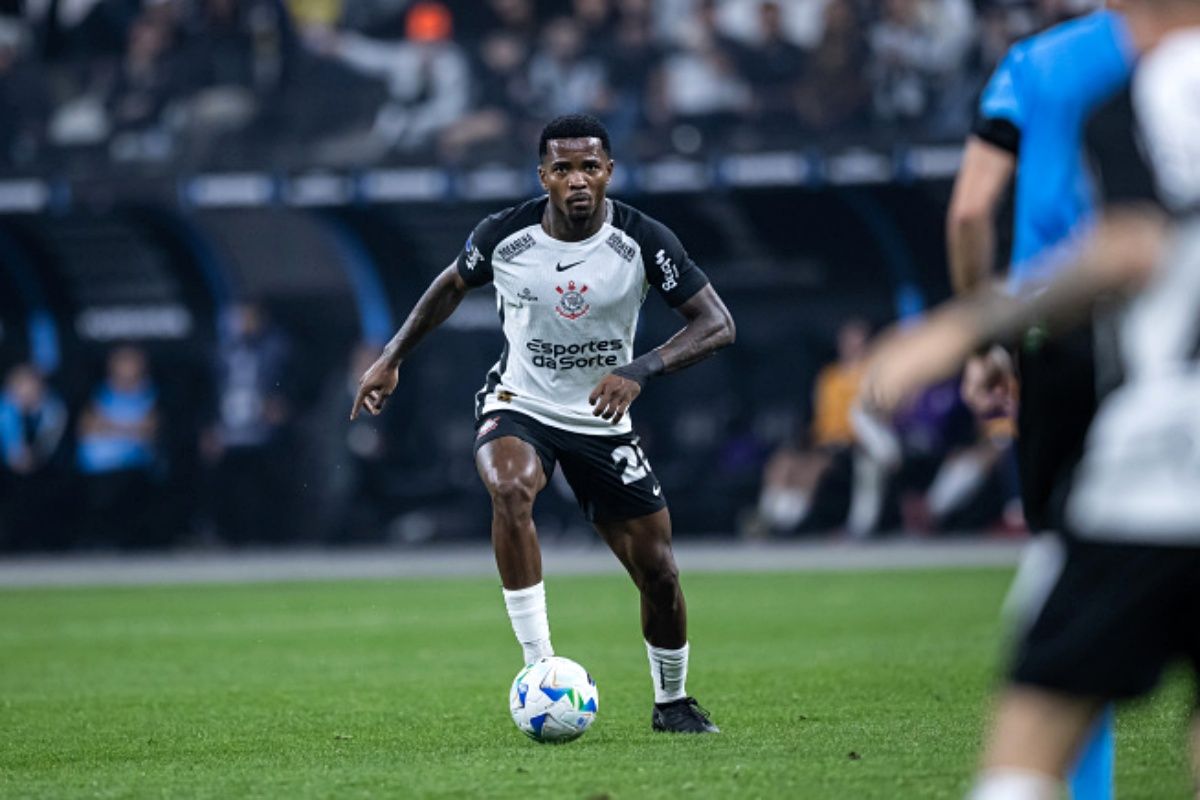Vitória encaminha empréstimo de zagueiro Cacá, do Corinthians. Foto: Corinthians