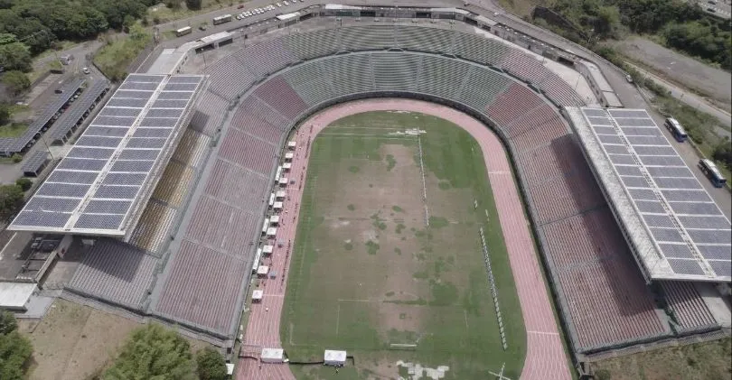 Por problemas no gramado, Estádio de Pituaçu é suspenso por 30 dias e tem jogos transferidos