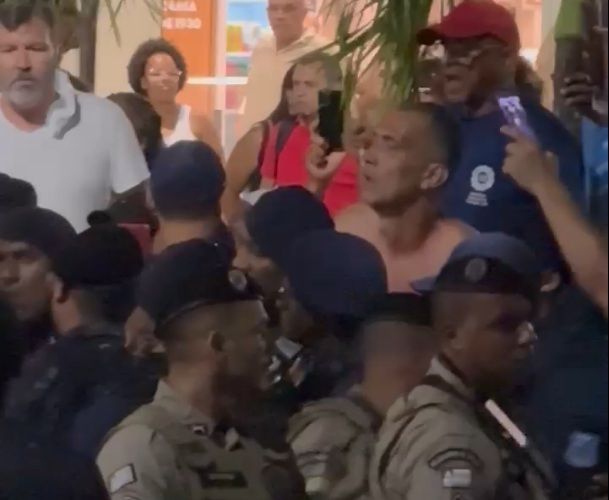 Vídeo Sindicalista É Detido Após Confusão Na Câmara De Salvador
