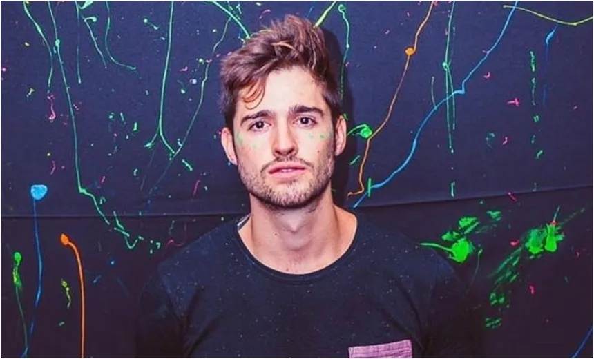 Jovem morre em boate após cair de andaime tentando tirar selfie; veja