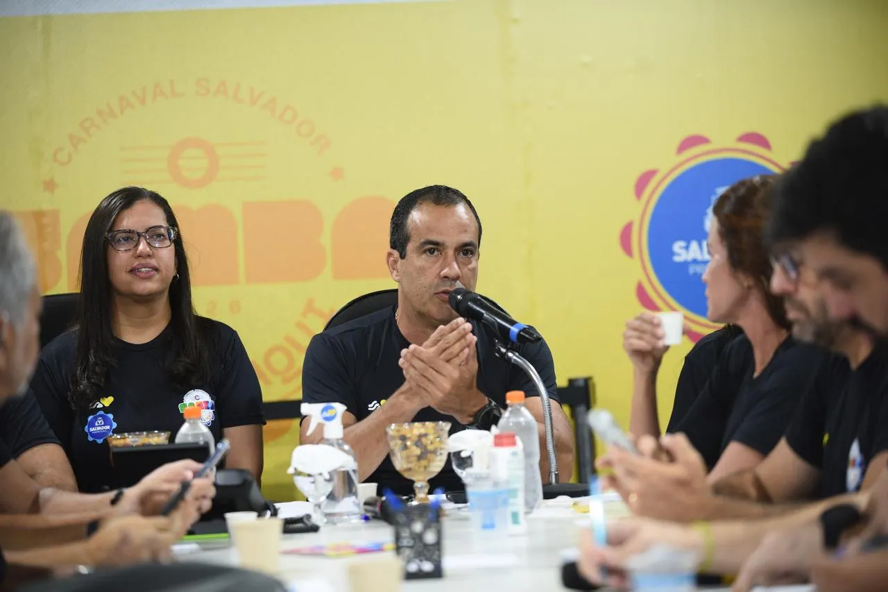 Bruno Reis comenta aperto em desfile de Anitta: "momento de atenção"